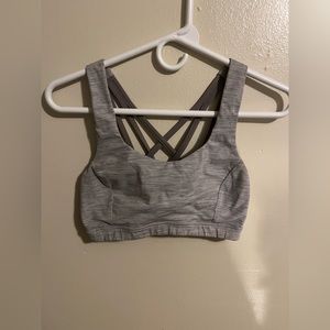 Lululemon sports bra women’s size 4